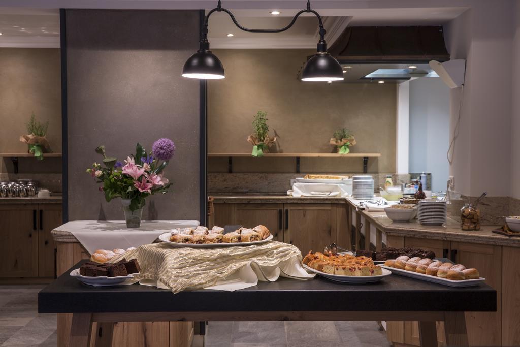 Falkensteiner Hotel & Spa Falkensteinerhof Valles Εξωτερικό φωτογραφία